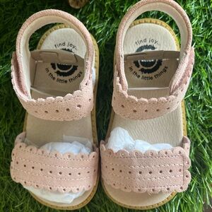 💕🐇Livie & Luca girl size 9 Desert Rose shimmer pink Suede Sandals💕🐇